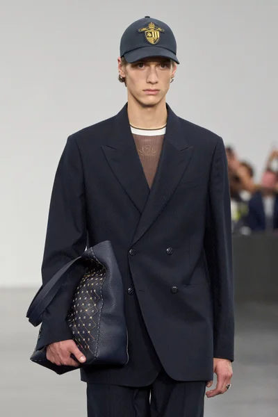 Look 65